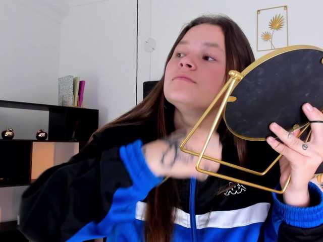 Live sex webcam photo for Hannaloopez #276390876