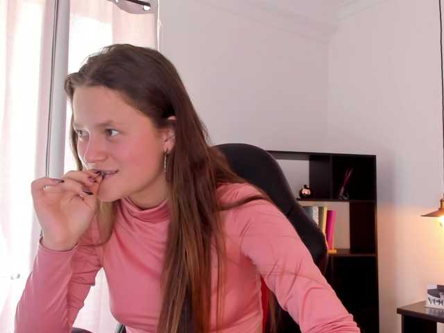 Live sex webcam photo for Hannaloopez #276433444