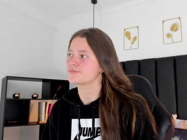 Live sex webcam photo for Hannaloopez #276466495