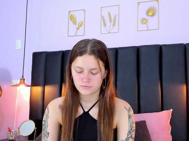 Live sex webcam photo for Hannaloopez #277214721