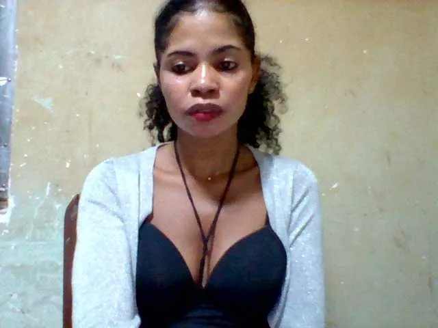 Live sex webcam photo for Hanta11 #292300736