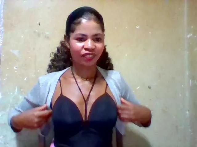 Live sex webcam photo for Hanta11 #292648147