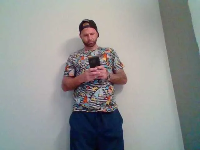 Live sex webcam photo for HappyFeelmore #276302757