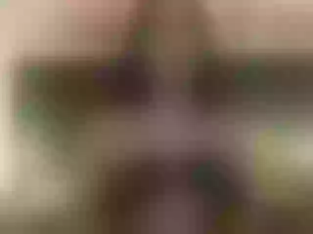 Live sex webcam photo for HappyHolly- #276242773