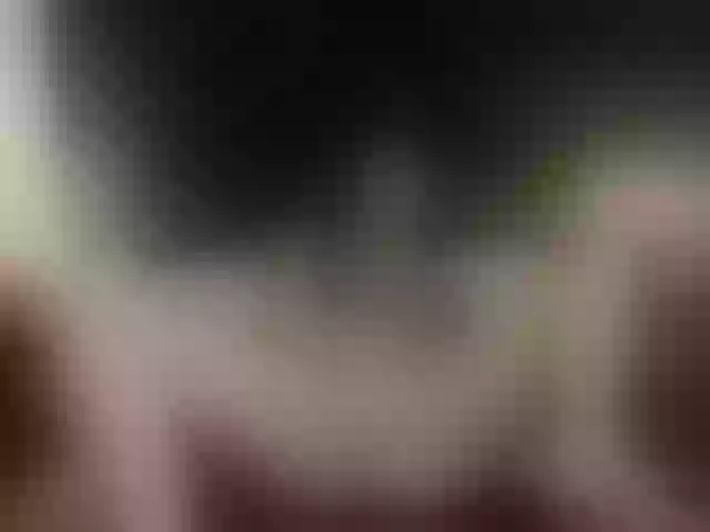 Live sex webcam photo for HappyHolly- #276516177