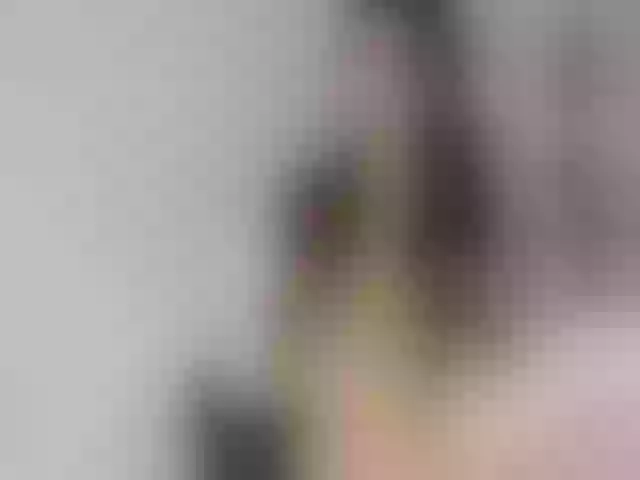 Live sex webcam photo for HappyHolly- #276572485