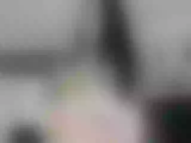 Live sex webcam photo for HappyHolly- #276607356