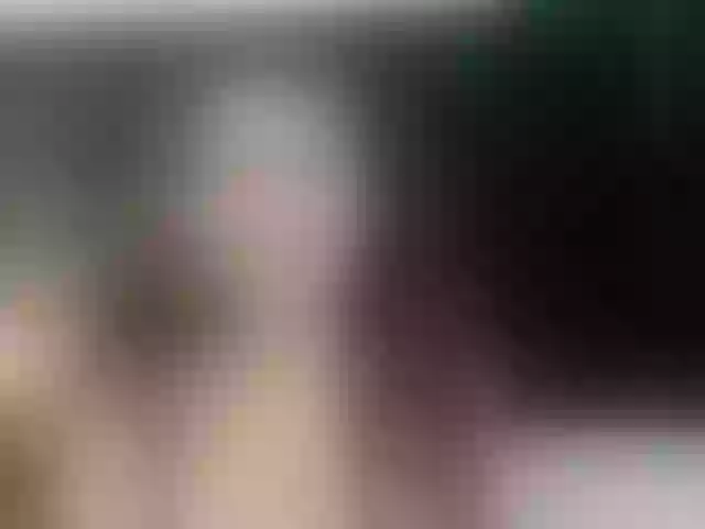 Live sex webcam photo for HappyHolly- #276768419