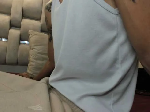 Live sex webcam photo for Hardiin #276823934