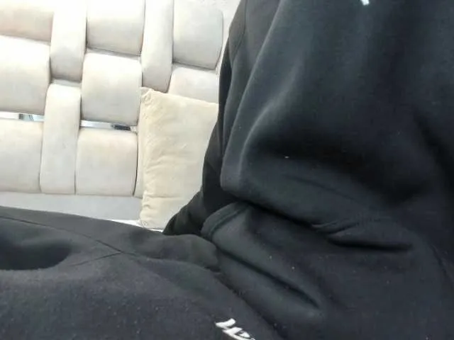 Live sex webcam photo for Hardiin #276898860