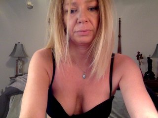 Live sex webcam photo for HarleySummers #191635062
