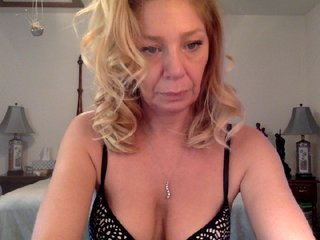 Live sex webcam photo for HarleySummers #192330039