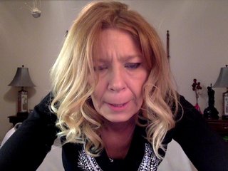 Live sex webcam photo for HarleySummers #192377834