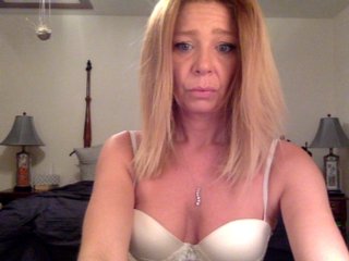 Live sex webcam photo for HarleySummers #193495548