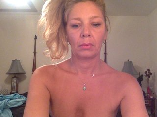 Live sex webcam photo for HarleySummers #200218931