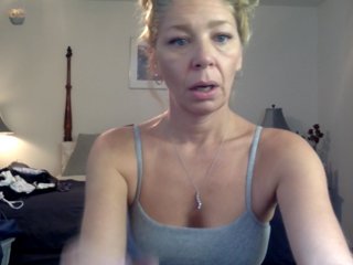 Live sex webcam photo for HarleySummers #202626700