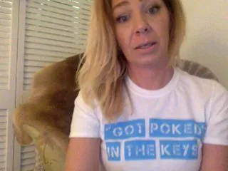 Live sex webcam photo for HarleySummers #205820512
