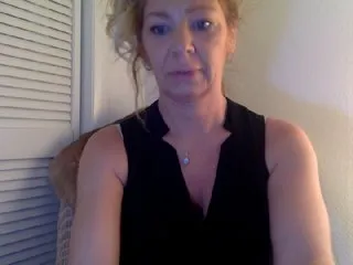 Live sex webcam photo for HarleySummers #206174520