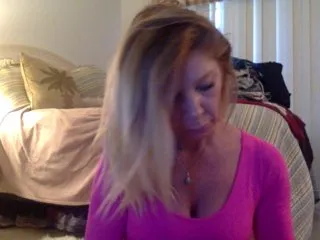 Live sex webcam photo for HarleySummers #207070867