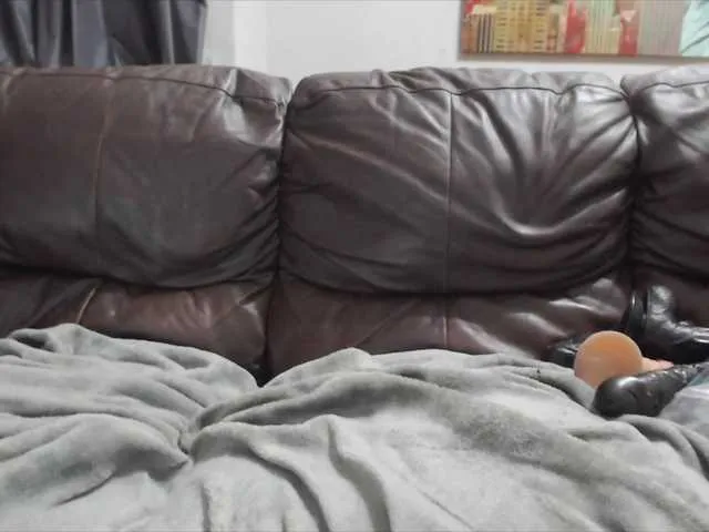 Live sex webcam photo for Harleyslut #273711062