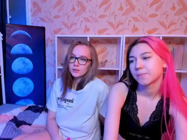 Live sex webcam photo for HarmonLydia #273100900