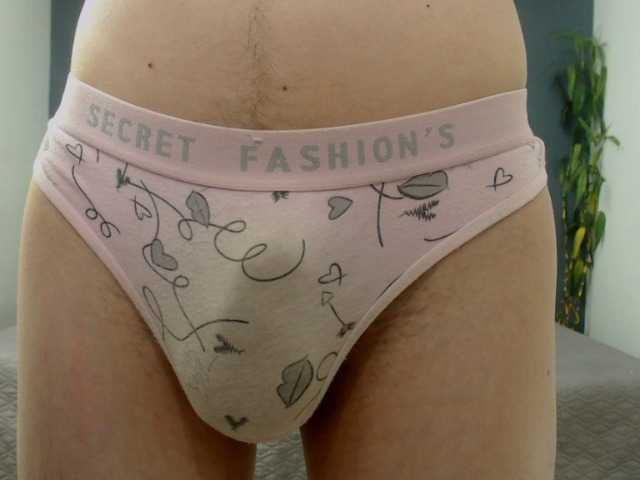 Live sex webcam photo for Harmony727 #277447987