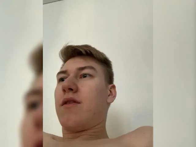 Live sex webcam photo for Harricum #276283673