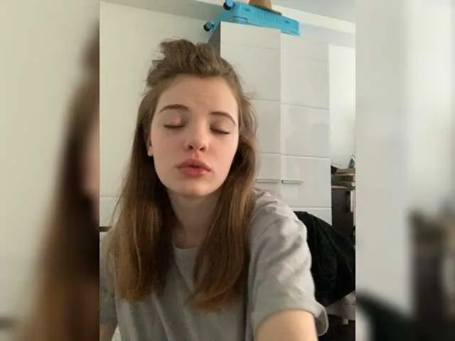 Live sex webcam photo for Harricum #276438920