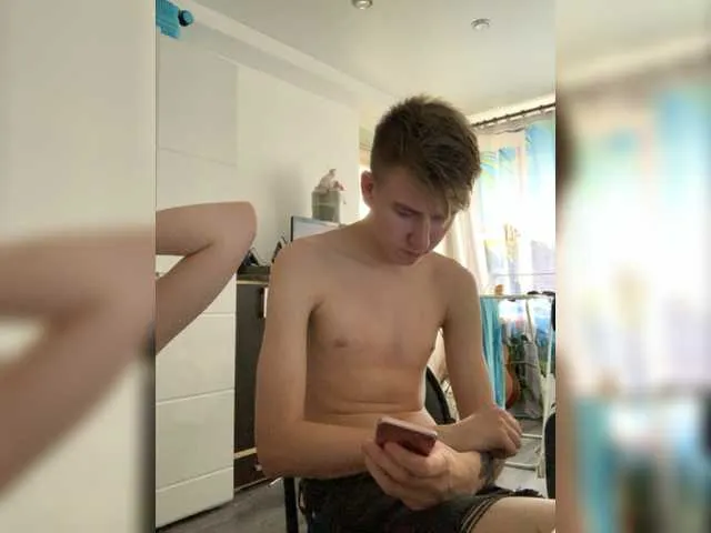 Live sex webcam photo for Harricum #276480913