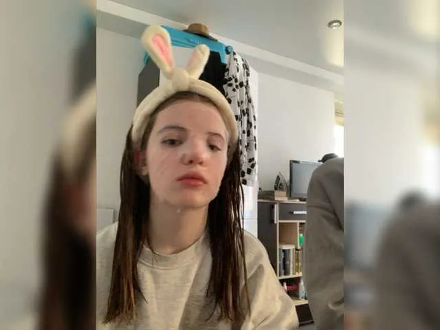 Live sex webcam photo for Harricum #276667086