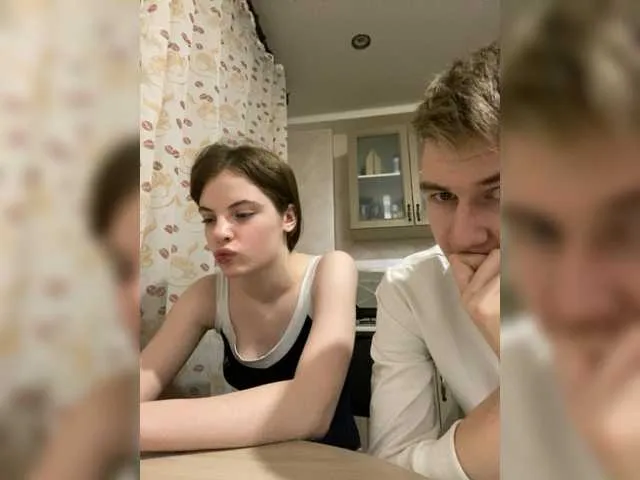 Live sex webcam photo for Harricum #276692241