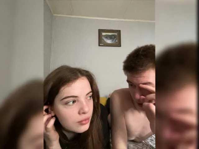 Live sex webcam photo for Harricum #277309877