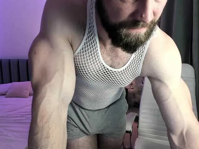 Live sex webcam photo for HarveyStone #277048781