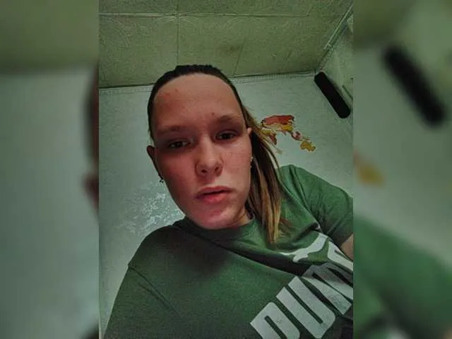 Live sex webcam photo for Hatali13 #277785532