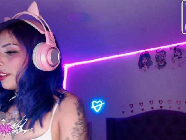 Live sex webcam photo for HateFulBunny #274351099