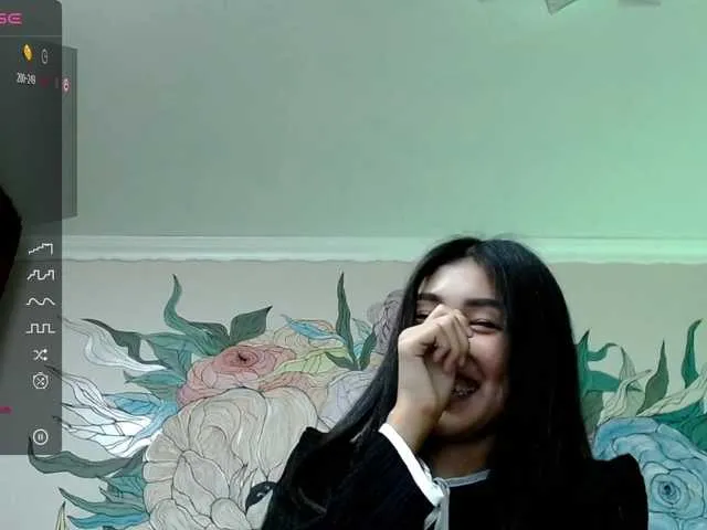 Live sex webcam photo for HatumiSou #288044597