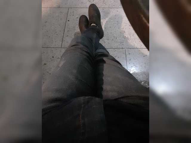 Live sex webcam photo for Haway47 #276992612