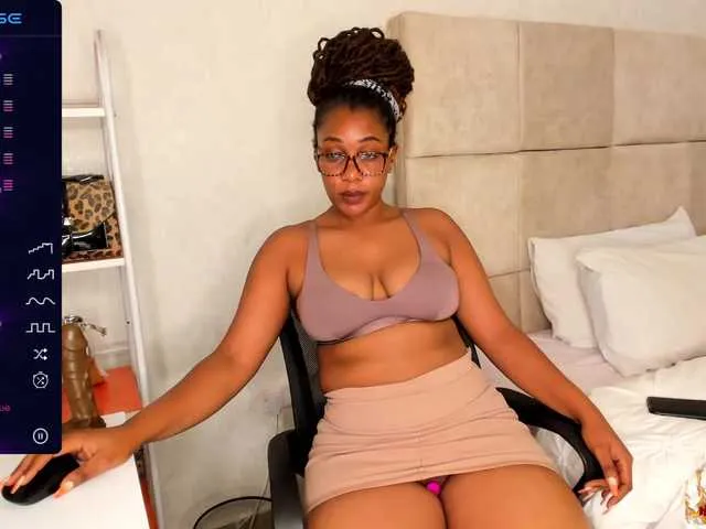 Live sex webcam photo for Hawt-Appetit- #276527846