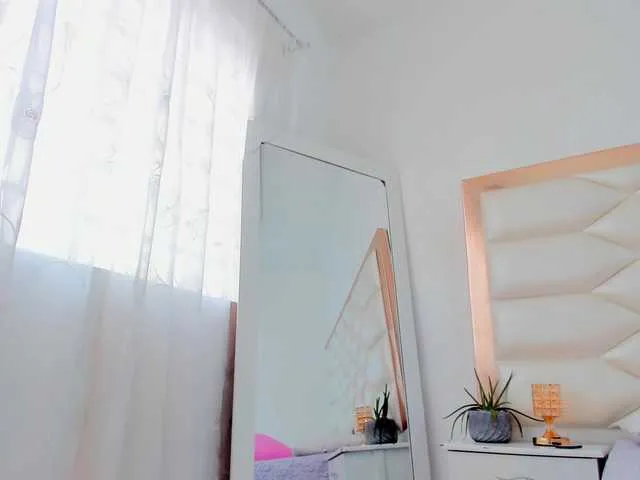 Live sex webcam photo for HayamiKioto #291708391