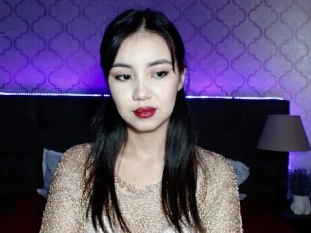 Live sex webcam photo for HayamiVong #274439803