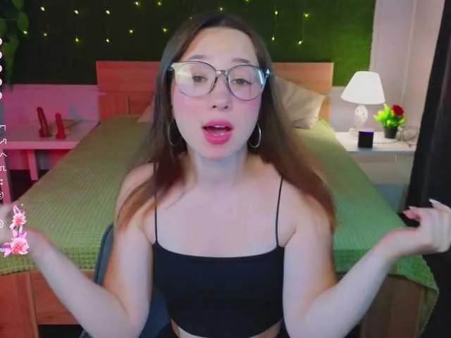 Live sex webcam photo for HayleFireHot #278310790