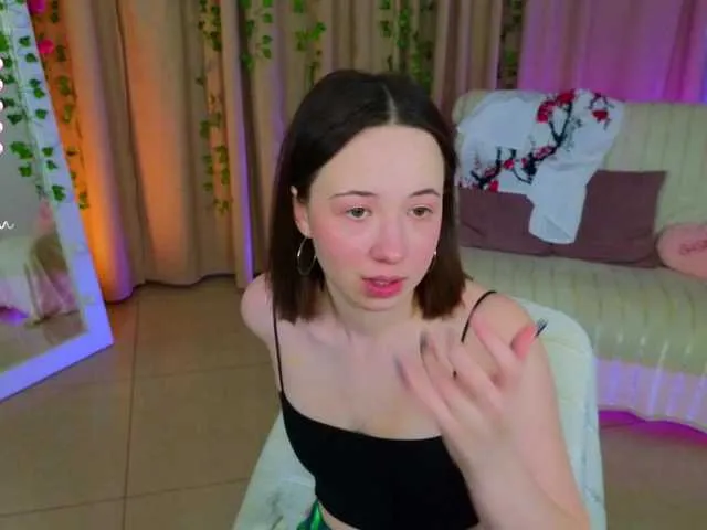 Live sex webcam photo for HayleFireHot #290791084