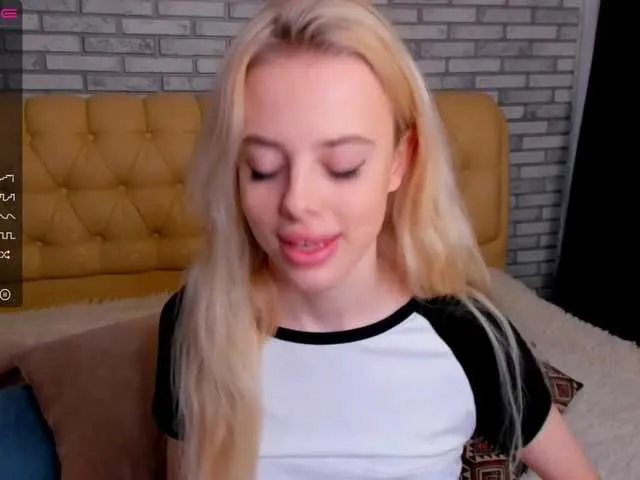 Live sex webcam photo for HazelPerse #273310100