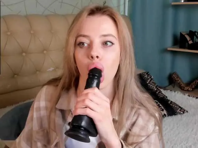 Live sex webcam photo for HazelPerse #273458428