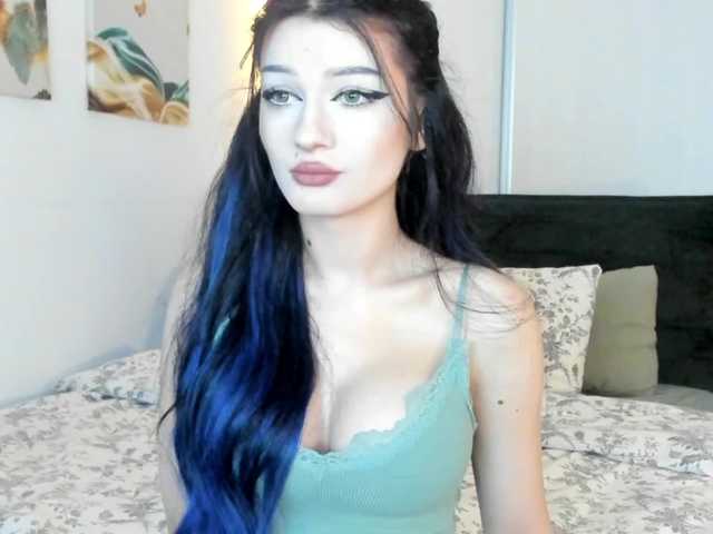 Live sex webcam photo for HazellGray #288074529