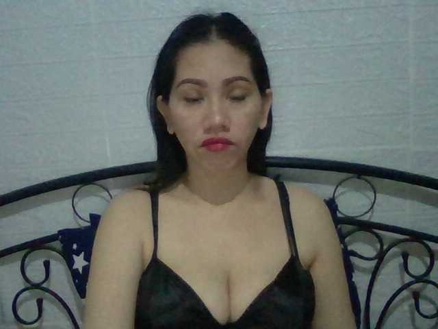 Live sex webcam photo for HeartRoxy #277041366