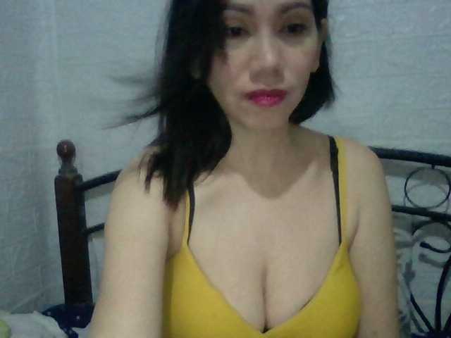 Live sex webcam photo for HeartRoxy #277463681