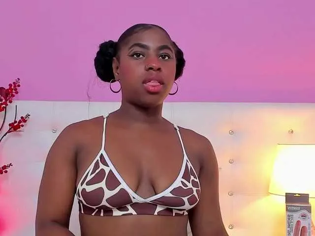 Live sex webcam photo for HeidyRogge #274258298