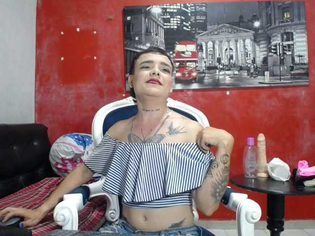 Live sex webcam photo for heidysumers #276213088