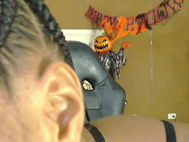 Live sex webcam photo for HelaBrooks #276545182